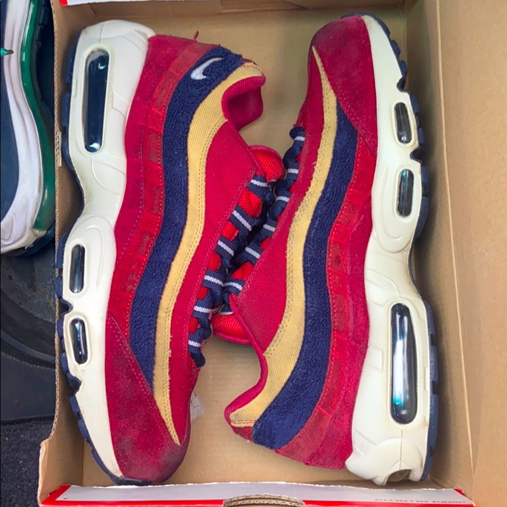NIKE AIR MAX 98